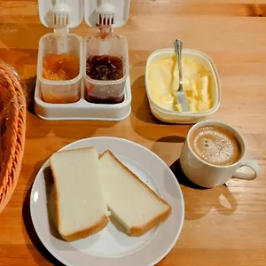 Tonarino Hostel Kōbe