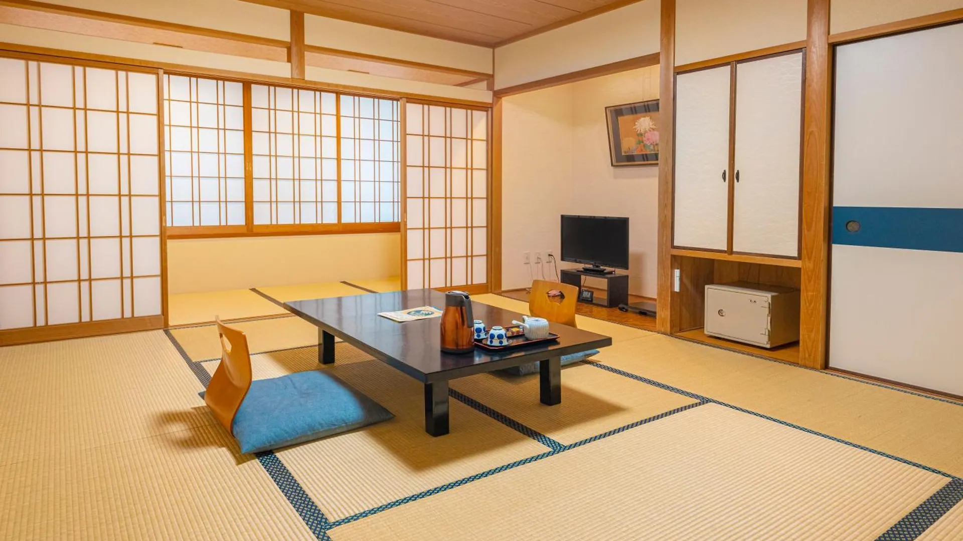 Ryokan 京都駅前ひふみ旅館（Hifumiryokan Kyoto Station)